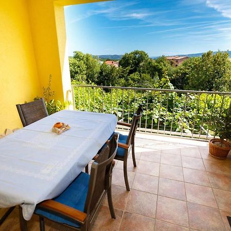 Apartments Familie Vujec Skrbčići 외부 사진