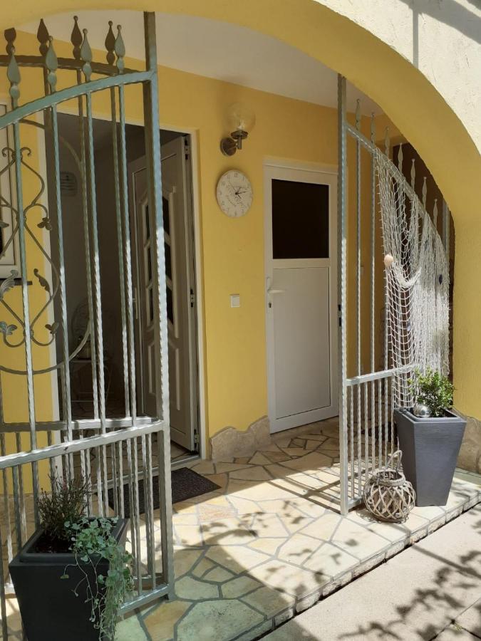 Apartments Familie Vujec Skrbčići 외부 사진